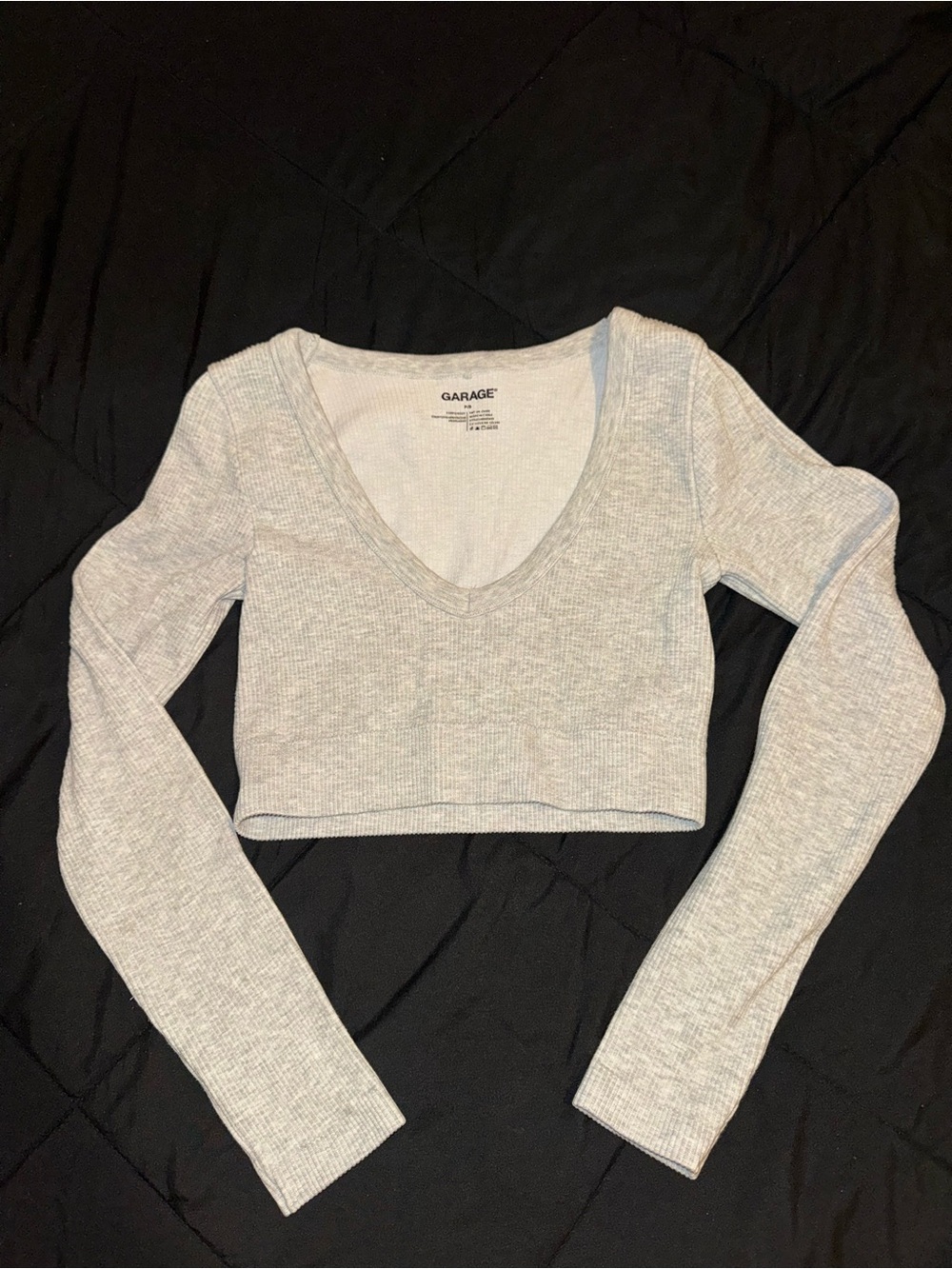 Garage Ribbed Scoop-Neck Long Sleeve Crop Top - Light Gray